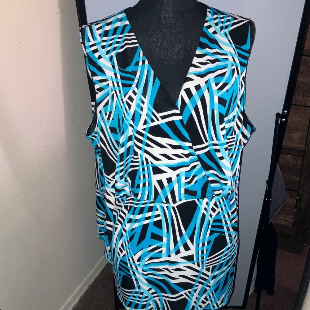 Jones Studio Blue and Black Geometric Blouse
